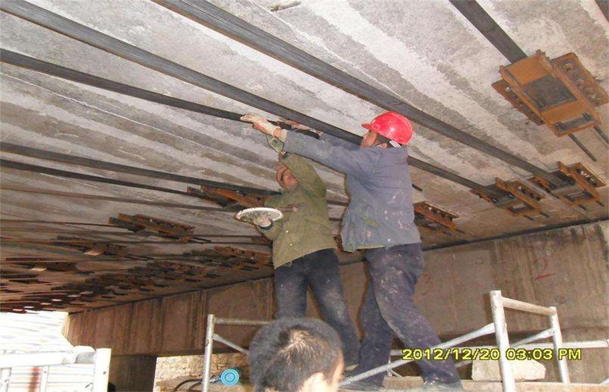 樓板鋼板加固施工案例 改造加固設計施工案例 樓板鋼板加固施工案例 改造加固設計施工案例