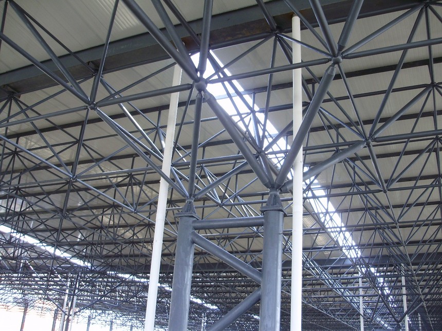 汽車商貿(mào)城網(wǎng)架施工 鋼網(wǎng)架施工案例