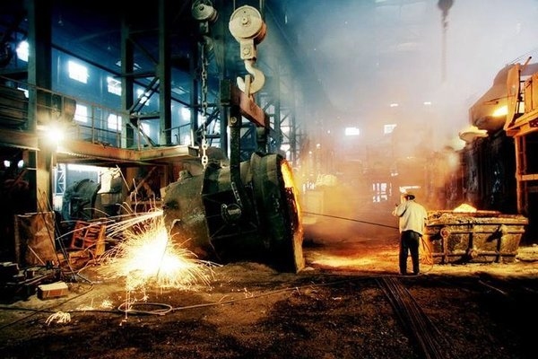 國際鋼鐵產(chǎn)量與價(jià)格關(guān)系，國際鋼鐵產(chǎn)量與價(jià)格的關(guān)聯(lián)機(jī)制及