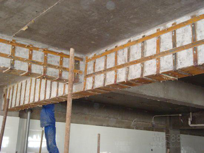 墻面粘鋼加固的施工要點，墻面粘鋼加固施工要點全解析