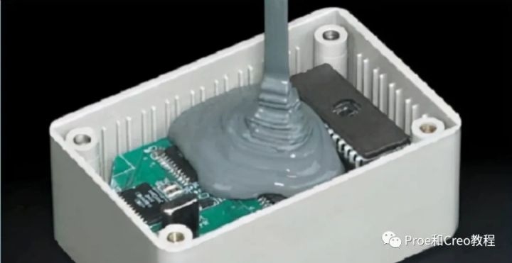 環(huán)氧樹脂膠在電子領(lǐng)域的應(yīng)用案例，環(huán)氧樹脂膠于電子領(lǐng)域的應(yīng)用實例解析 行業(yè)新聞 第2張