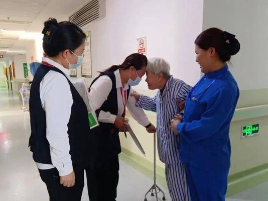 姜濤醫(yī)療團隊協(xié)作案例，姜濤醫(yī)療團隊，高效協(xié)作的典范，姜濤醫(yī)療團隊，高效協(xié)作的典范案例解析 行業(yè)新聞 第4張