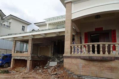 別墅加固施工隊(duì)伍選擇技巧，別墅加固，施工隊(duì)伍選擇的黃金法則，別墅加固施工隊(duì)伍選擇，技巧與黃金