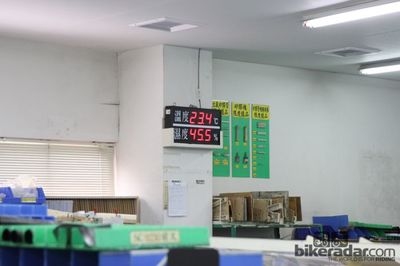 環(huán)氧樹脂固化過(guò)程的溫度控制，環(huán)氧樹脂固化，溫度控制的關(guān)鍵技術(shù)與影響