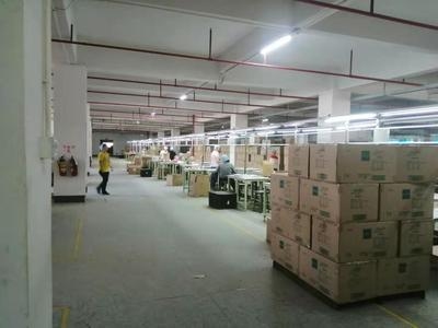 廠房與倉(cāng)庫(kù)的消防安全標(biāo)準(zhǔn)對(duì)比，廠房與倉(cāng)庫(kù)消防安全標(biāo)準(zhǔn)，廠房與倉(cāng)庫(kù)消防安全標(biāo)準(zhǔn)對(duì)比分析