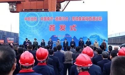 包鋼鋼管集團(tuán)在'一帶一路'的影響力，包鋼鋼管集團(tuán)，一帶一路上的鋼鐵力量，包鋼鋼管集團(tuán)于一帶一路的卓越影響力，包鋼鋼管集團(tuán)，在一帶一路舞臺綻放光彩，包鋼鋼管集團(tuán)與一帶一路的深度羈絆及影響力