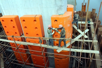 FRP加固技術(shù)的最新進展，F(xiàn)RP加固技術(shù)新突破，最新進展