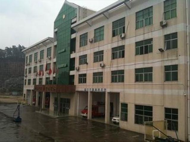 鋼結(jié)構(gòu)廠房監(jiān)測頻率，鋼結(jié)構(gòu)廠房安全監(jiān)測頻率標(biāo)準(zhǔn)與實施指南，鋼結(jié)構(gòu)廠房安全監(jiān)測頻率標(biāo)準(zhǔn)與實施指南 行業(yè)新聞 第4張