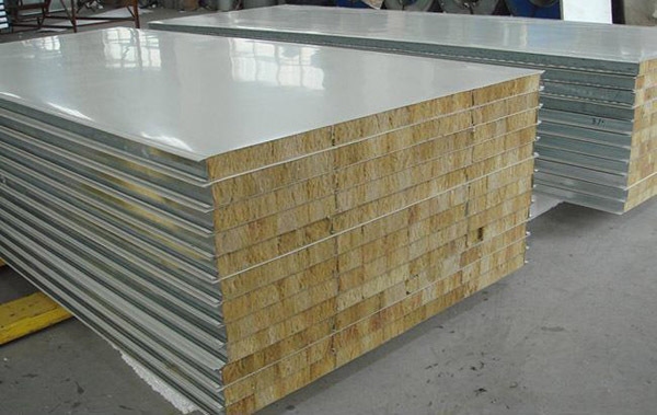 復(fù)合增強(qiáng)巖棉板優(yōu)勢(shì)分析，復(fù)合增強(qiáng)巖棉板的五大核心優(yōu)勢(shì)解析 行業(yè)新聞 第2張