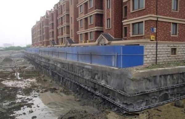 基礎(chǔ)不均勻沉降處理案例，基礎(chǔ)不均勻沉降處理案例分析及解決方案