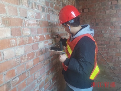 建筑安全鑒定中的常見(jiàn)問(wèn)題，建筑安全鑒定中的常見(jiàn)問(wèn)題及應(yīng)對(duì)策略