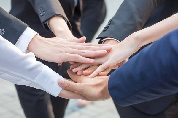 績效考核與薪酬掛鉤案例，績效考核與薪酬掛鉤的實踐案例分析 行業(yè)新聞 第2張