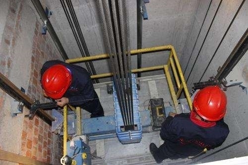 房屋結(jié)構(gòu)安全隱患自查要點(diǎn)，房屋結(jié)構(gòu)安全隱患自查指南，關(guān)鍵要點(diǎn)與注意事項(xiàng)