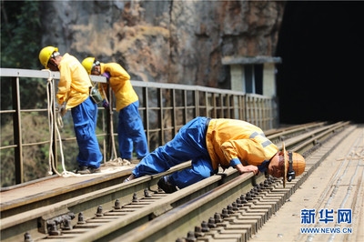螺栓松動對鐵路橋梁的影響，松動對鐵路橋梁穩(wěn)定性 行業(yè)新聞 第1張