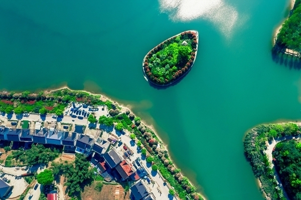 民宿設(shè)計(jì)app排名前十名，幾種不同風(fēng)格的標(biāo)題供你參考，，實(shí)用風(fēng)，民宿設(shè)計(jì)APP十大排名榜單揭曉，吸睛風(fēng)，驚！民宿設(shè)計(jì)APP排名前十名大公開(kāi)，專業(yè)風(fēng)，權(quán)威盤(pán)點(diǎn)，民宿設(shè)計(jì)APP前十 行業(yè)新聞 第1張