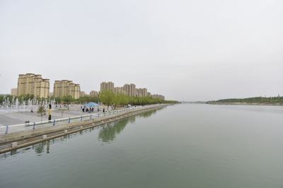 昆都侖河生態(tài)治理前后對比，幾種不同風格的標題供你參考，你可以根據(jù)具體使用場景進行選擇，，文藝風，昆都侖河，從荒蕪到蔥蘢的生態(tài)蝶變，直觀風，看！昆都侖河生態(tài)治理前后驚人變化，正式風，昆都侖河生態(tài)治理成效，