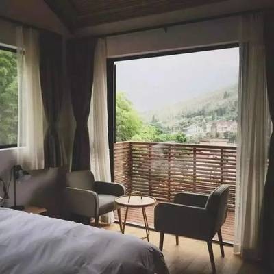 民宿設(shè)計(jì)師需要哪些證書(shū)才能考公務(wù)員，民宿設(shè)計(jì)師考公務(wù)員所需證書(shū)全解析