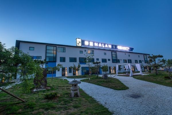 民宿設(shè)計價格表大全，幾種不同風(fēng)格的標(biāo)題供你參考，，超全民宿設(shè)計價格表大匯總，一站式解鎖，民宿設(shè)計價格表大全，必看！民宿