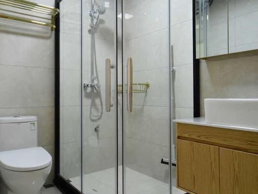 民宿原木風(fēng)格裝修圖片，幾種不同風(fēng)格的標(biāo)題供你參考，你可以根據(jù)具體使用場景進(jìn)行選擇，，邂逅原木風(fēng)情，民宿絕美裝修實(shí)景圖鑒，沉浸自然之韻！民宿原木風(fēng)格裝修視覺盛宴，走進(jìn)詩意棲居地，民宿原木風(fēng)裝修驚艷