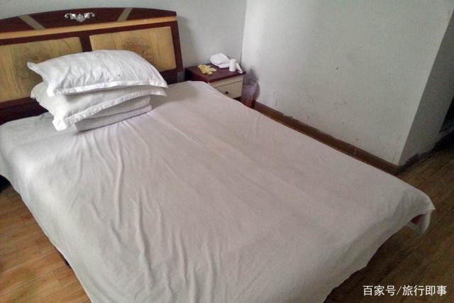 三十間客房如何經(jīng)營(yíng)，幾種不同類(lèi)型的標(biāo)題供你參考，，解鎖三十間客房的經(jīng)營(yíng)之道，破局，三十間客房的高效經(jīng)營(yíng)策略，聚焦三十間客房，探尋