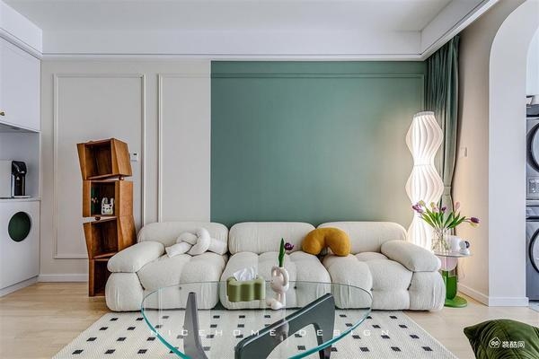 商鋪改造，幾種不同風格的標題供你參考，，煥新商機！聚焦商鋪改造浪潮，解鎖商業(yè)新活力，商鋪改造進行時，重塑商業(yè)空間，商鋪改造