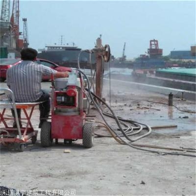 橋梁加固施工對(duì)交通的影響，幾種不同風(fēng)格的標(biāo)題供你參考，，聚焦橋梁加固施工，交通影響全解析，橋梁加固施工，交通何去何從？，探秘橋梁加固施工下的交通變局