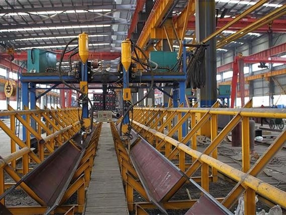 江西紅馬鋼結(jié)構(gòu)老板娘簡介（江西紅馬鋼結(jié)構(gòu)公司老板娘簡介）