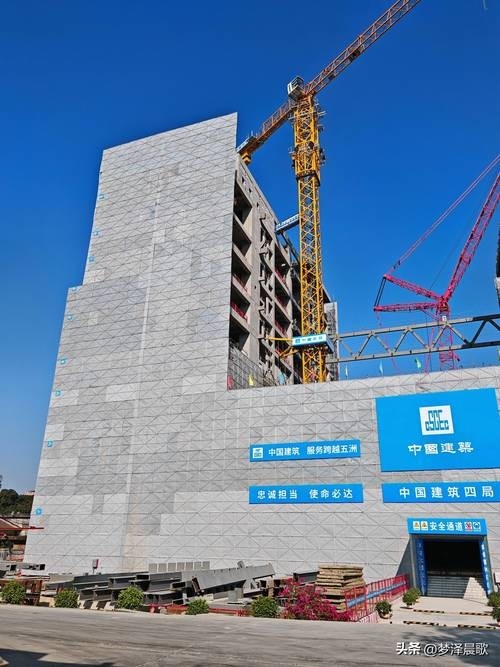 天河鋼結(jié)構(gòu)工程公司董事長(zhǎng)簡(jiǎn)介及作品（天河鋼結(jié)構(gòu)工程公司董事長(zhǎng)簡(jiǎn)介）