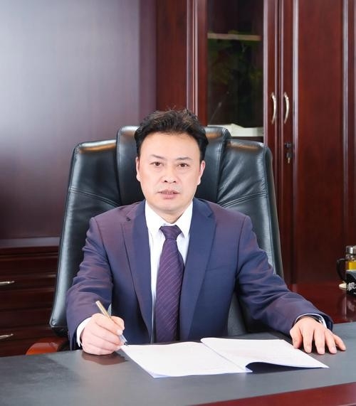 天河鋼結(jié)構(gòu)工程公司董事長(zhǎng)簡(jiǎn)介及作品（天河鋼結(jié)構(gòu)工程公司董事長(zhǎng)簡(jiǎn)介）