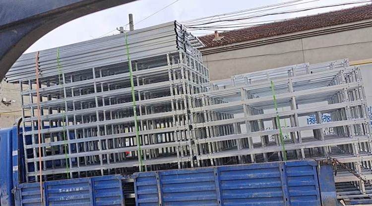 那種桁架最合理