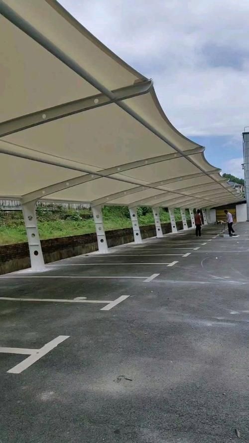 車(chē)棚效果（車(chē)棚效果主要分為實(shí)用性和美觀性和美觀性和美觀性） 行業(yè)新聞 第4張