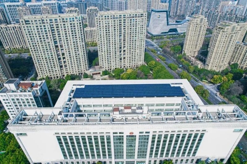屋頂光伏示范（屋頂光伏示范項(xiàng)目通過(guò)整合清潔能源與建筑空間）