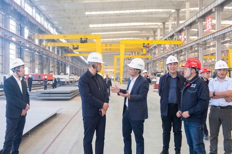 新華鋼構老板個人簡歷（新華鋼構老板個人簡歷如何查詢）